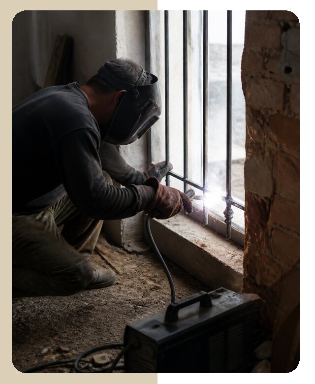 Сварка оконных решеток для дома и офиса под ключ в Белогорске